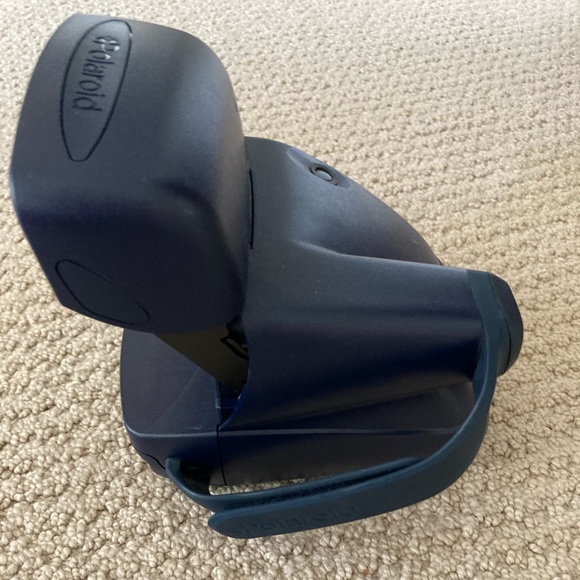 Polaroid camera - Picture 3 of 5